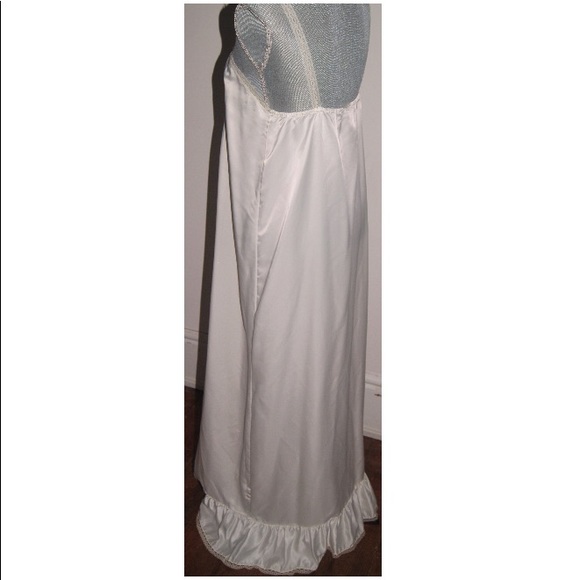 Vintage Givenchy gown/nightdress/intimates - Picture 2 of 9